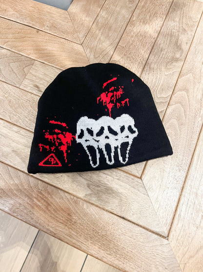 Dinamikplug: Scary Sight Beanie with white fang graphic and red splatters on black knit, one size fits all.